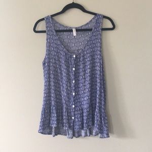 Blue and white pattern loose peplum tank